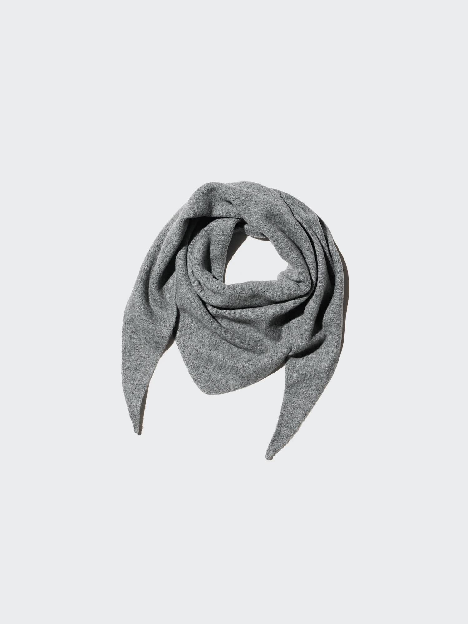 Souffle Yarn Triangle Scarf